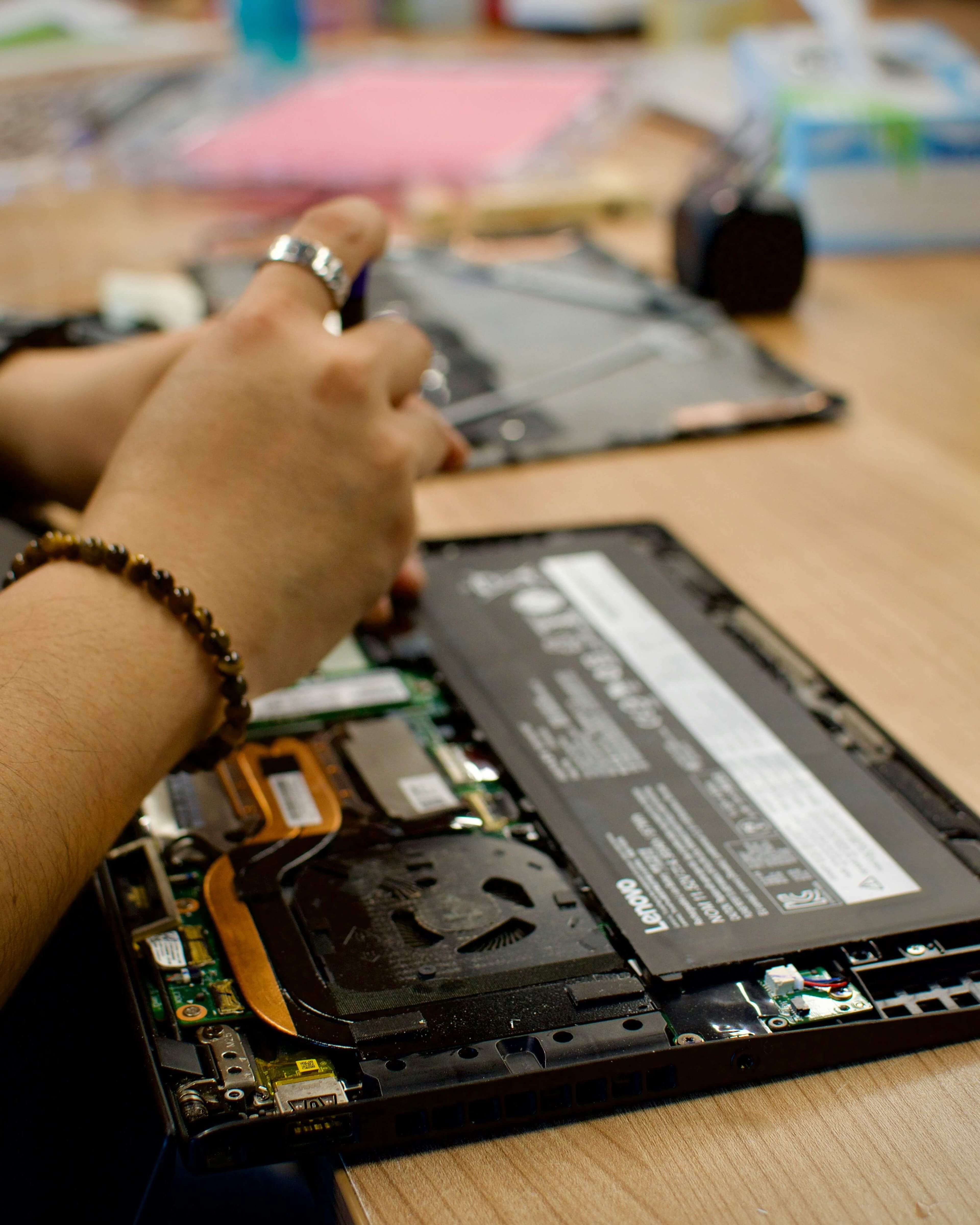 Laptop & Desktop